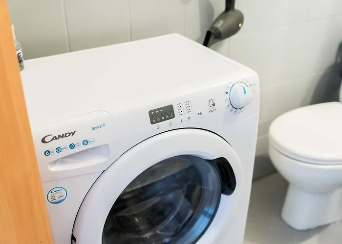 Lakeside Nature Escape By Bookinghost Apartment